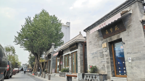 架空線入地亮出“劇裝一條街”
