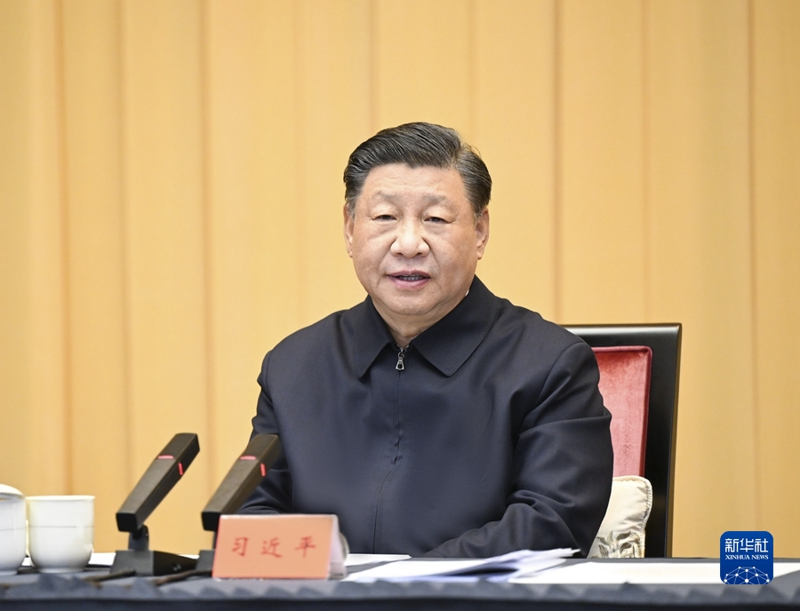 11月30日上午，中共中央總書記、國家主席、中央軍委主席習近平在上海主持召開深入推進長三角一體化發展座談會併發表重要講話。