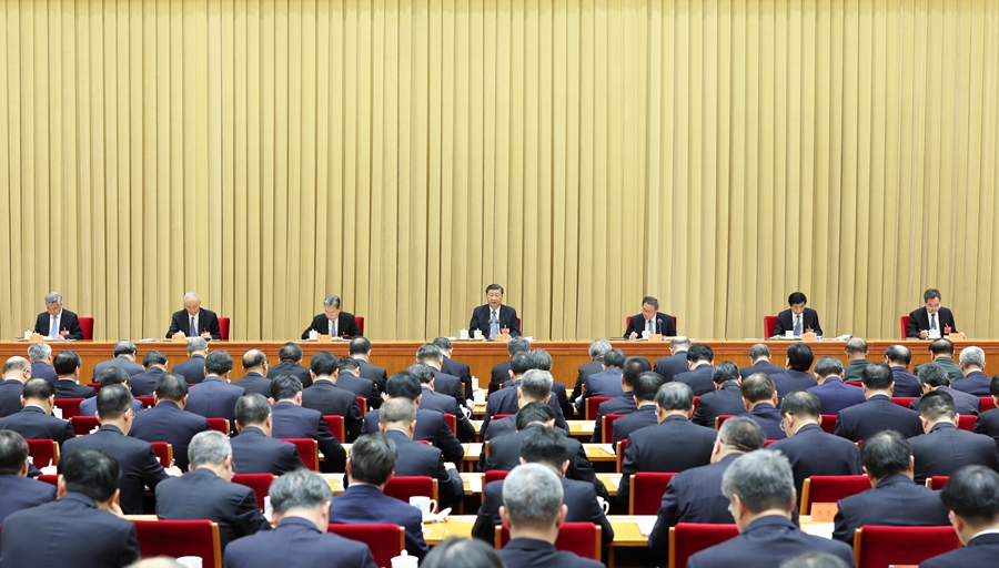 12月11日至12日，中央經濟工作會議在北京舉行。中共中央總書記、國家主席、中央軍委主席習近平出席會議併發表重要講話。李強、趙樂際、王滬寧、蔡奇、丁薛祥、李希出席會議。