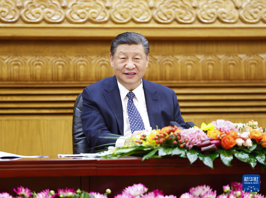 3月27日，國家主席習近平在北京人民大會堂集體會見美國工商界和戰略學術界代表。