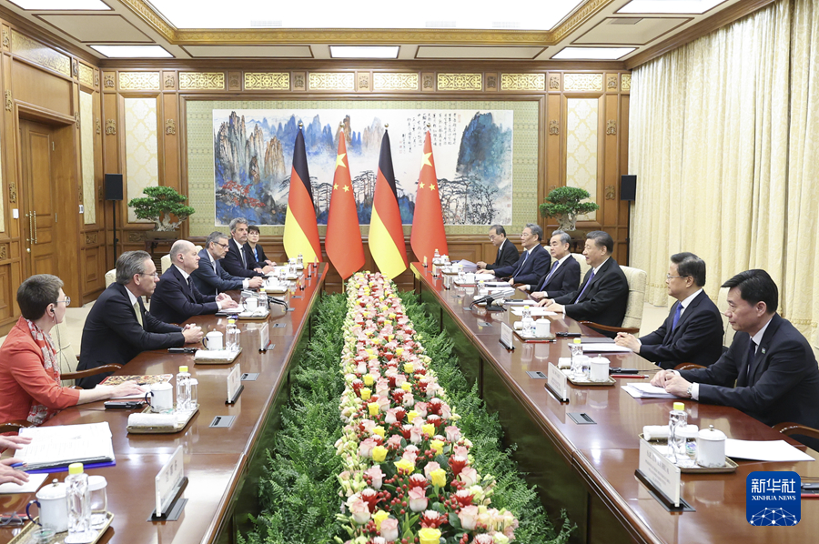 4月16日上午，國家主席習近平在北京釣魚臺國賓館會見德國總理朔爾茨。