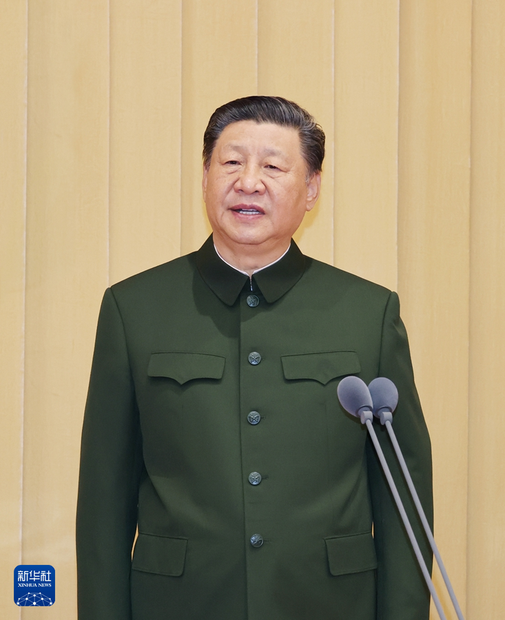 4月19日，中國人民解放軍資訊支援部隊成立大會在北京八一大樓隆重舉行。中共中央總書記、國家主席、中央軍委主席習近平向資訊支援部隊授予軍旗並致訓詞。這是習近平致訓詞。