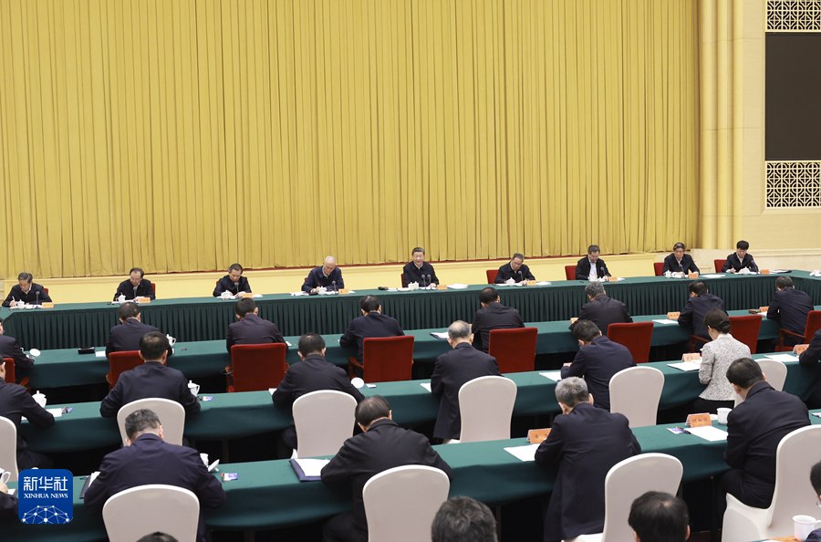 4月23日下午，中共中央總書記、國家主席、中央軍委主席習近平在重慶主持召開新時代推動西部大開發座談會併發表重要講話。
