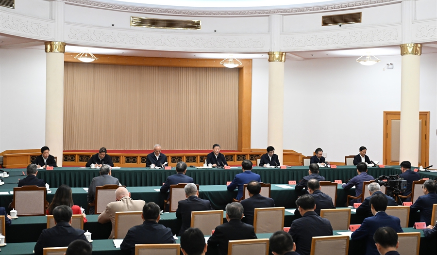 5月23日下午，中共中央總書記、國家主席、中央軍委主席習近平在山東省濟南市主持召開企業和專家座談會併發表重要講話。
