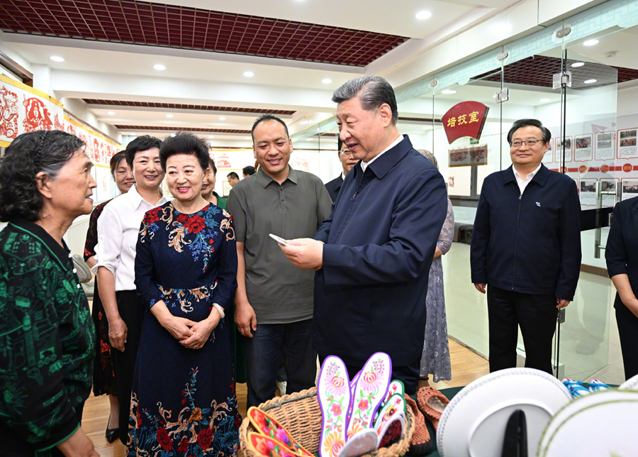 習近平：社區要把為居民群眾的服務做深做細做到位