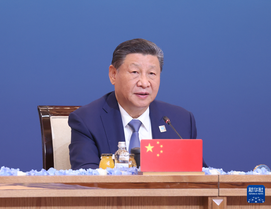 當地時間7月4日下午，國家主席習近平在阿斯塔納出席“上海合作組織+”阿斯塔納峰會併發表題為《攜手構建更加美好的上海合作組織家園》的重要講話。