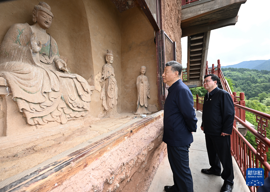 9月10日至13日，中共中央總書記、國家主席、中央軍委主席習近平在甘肅考察。這是11日上午，習近平在天水市麥積山石窟考察。
