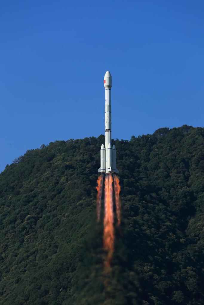 2024年9月19日9時14分，我國在西昌衛星發射中心用長征三號乙運載火箭與遠征一號上面級，成功發射第59、60顆北斗導航衛星。