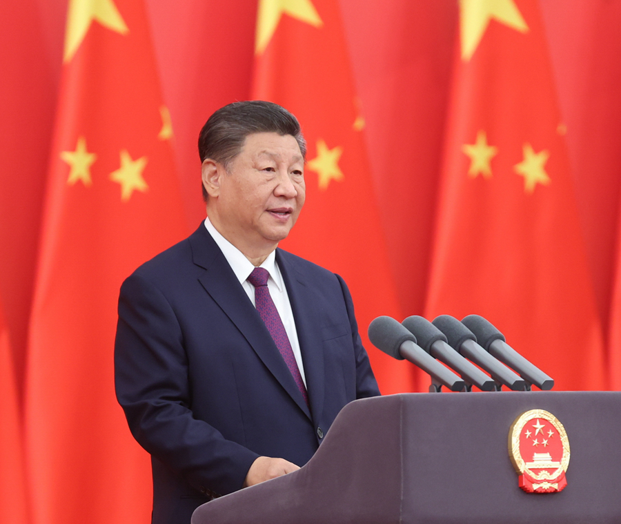 9月29日，中華人民共和國國家勳章和國家榮譽稱號頒授儀式在北京人民大會堂金色大廳隆重舉行。中共中央總書記、國家主席、中央軍委主席習近平向國家勳章和國家榮譽稱號獲得者頒授勳章獎章併發表重要講話。