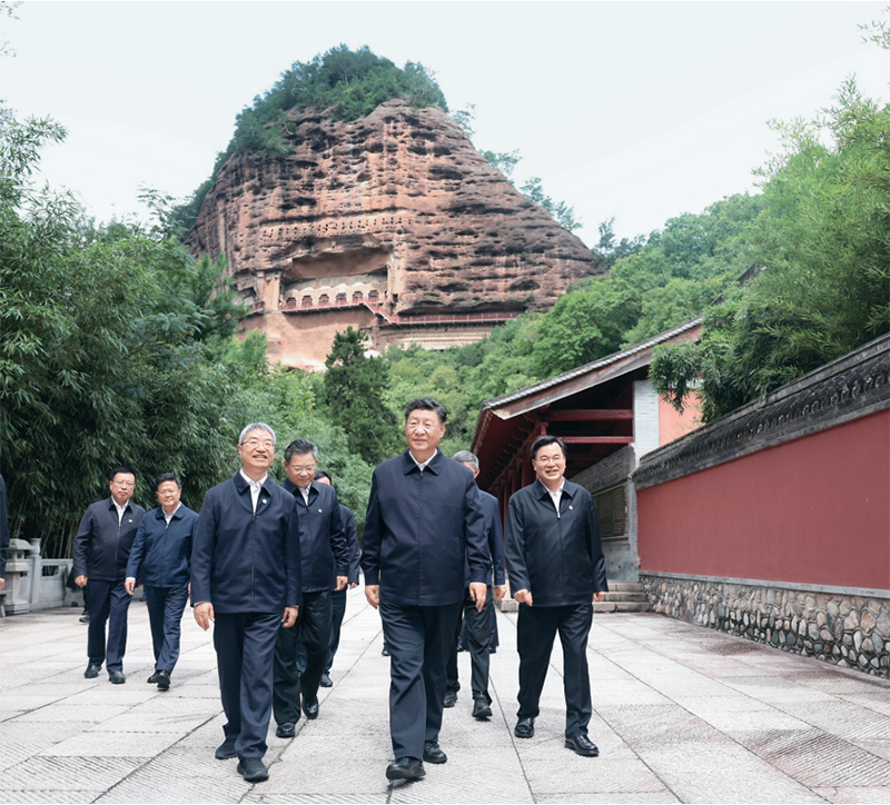 2024年9月10日至13日，中共中央總書記、國家主席、中央軍委主席習近平在甘肅考察。這是11日上午，習近平在天水市麥積山石窟考察。