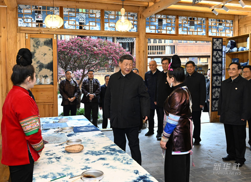習近平在貴州黔東南州考察調研