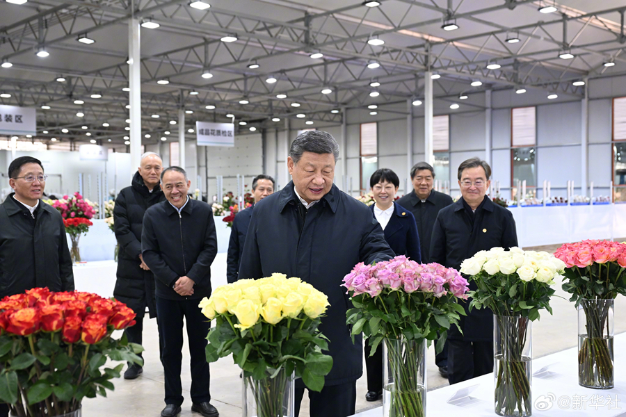 習近平：祝你們的生活像花兒一樣美！