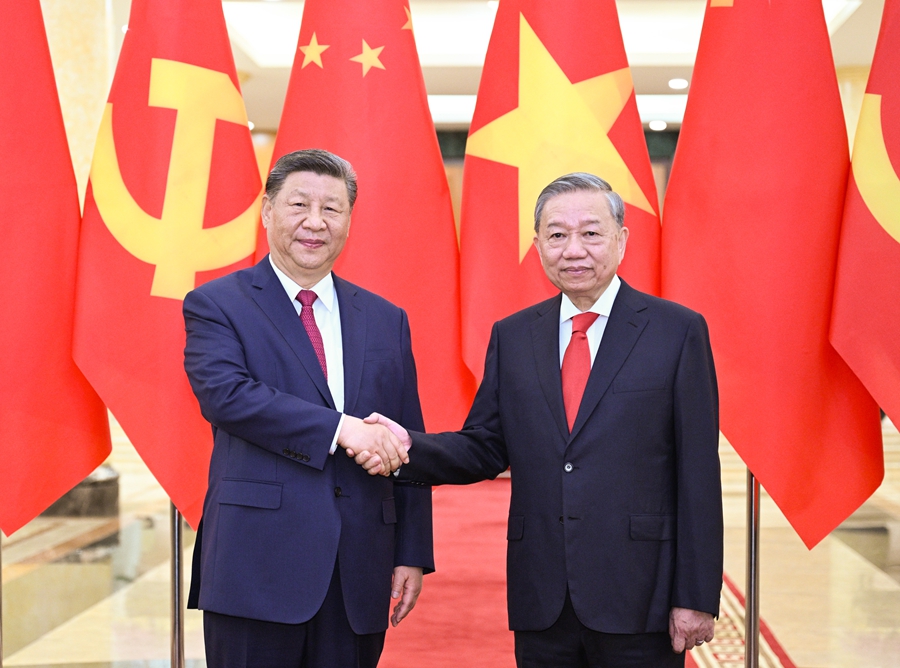 4月14日下午，中共中央總書記、國家主席習近平在越共中央駐地同越共中央總書記蘇林舉行會談。
