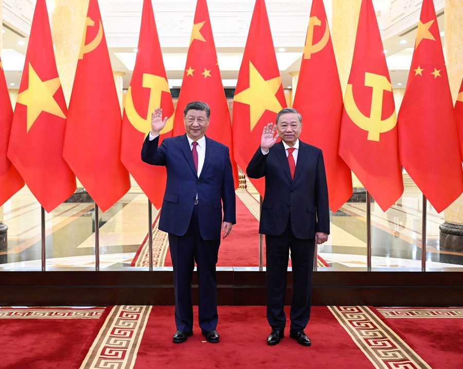 4月14日下午，中共中央總書記、國家主席習近平在越共中央駐地同越共中央總書記蘇林舉行會談。