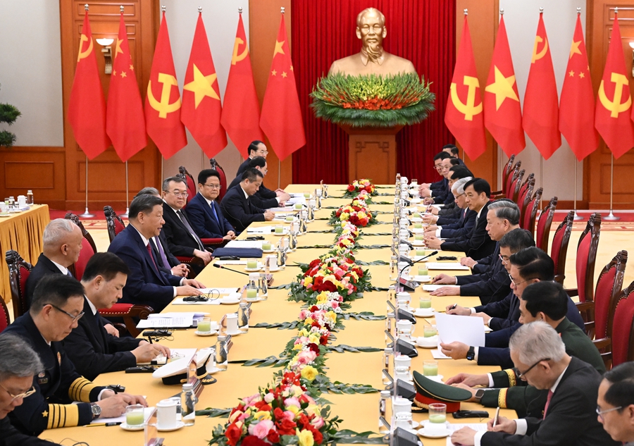 4月14日下午，中共中央總書記、國家主席習近平在越共中央駐地同越共中央總書記蘇林舉行會談。