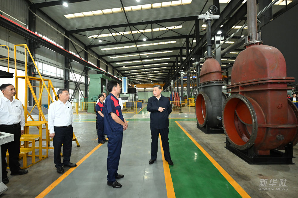 習近平在陽泉考察製造業企業發展