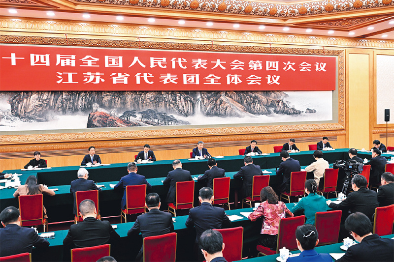 2026年3月5日下午，中共中央總書記、國家主席、中央軍委主席習近平參加他所在的十四屆全國人大四次會議江蘇代表團審議。