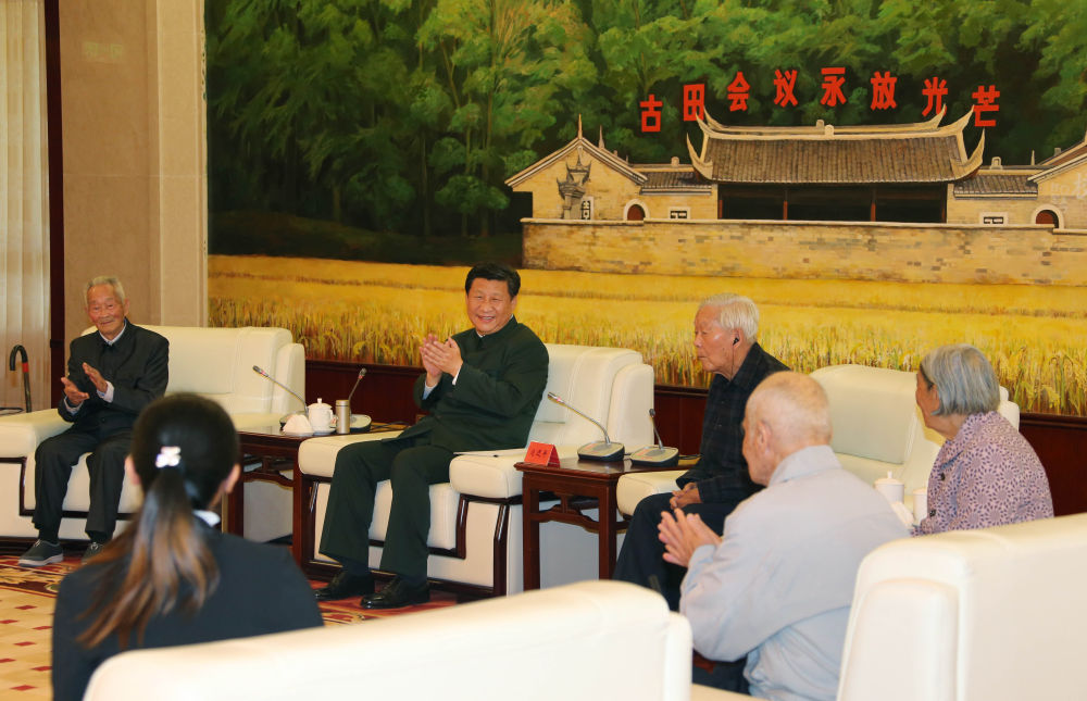 2014年10月，習近平總書記在福建古田接見老紅軍、軍烈屬和“五老”同志代表。