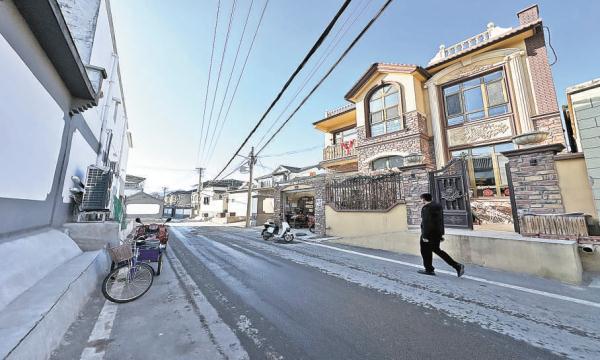 昌平區秦城村推行物業化模式，人居環境明顯改善。