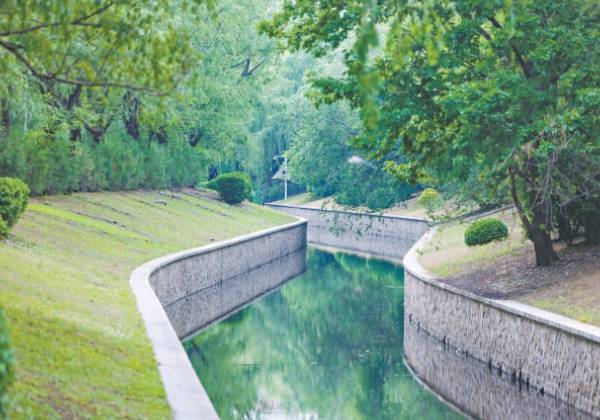 東南郊清水幹渠串聯起多條水系 向城市副中心流去 闊別三十載 老渠甦醒清流再現