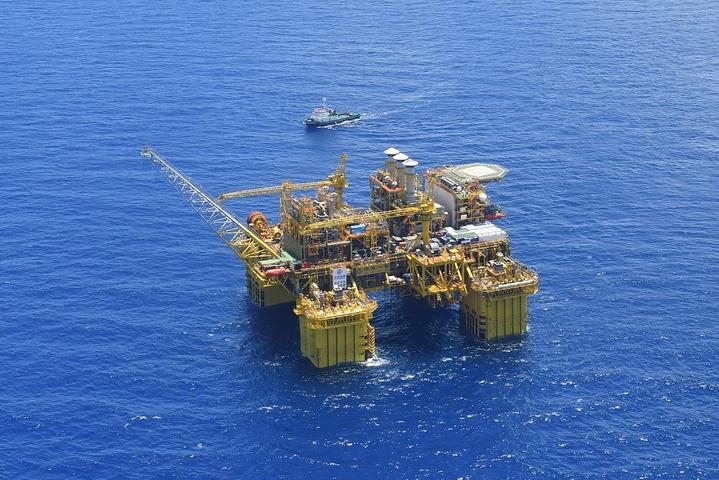這是在海南陵水海域拍攝的“深海一號”大氣田（2021年5月12日攝）。