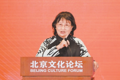 劇作家何冀平：AI成形快，但不一定新