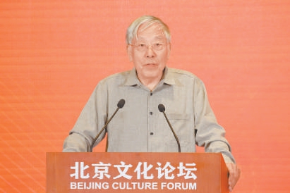 科幻作家王晉康：新的人文思想必須順應科技的最新進展