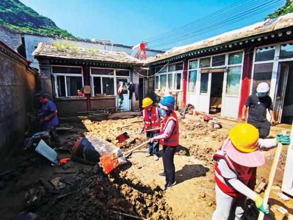 全力以赴搶險救災恢復重建 北京國企聞“汛”而動顯擔當