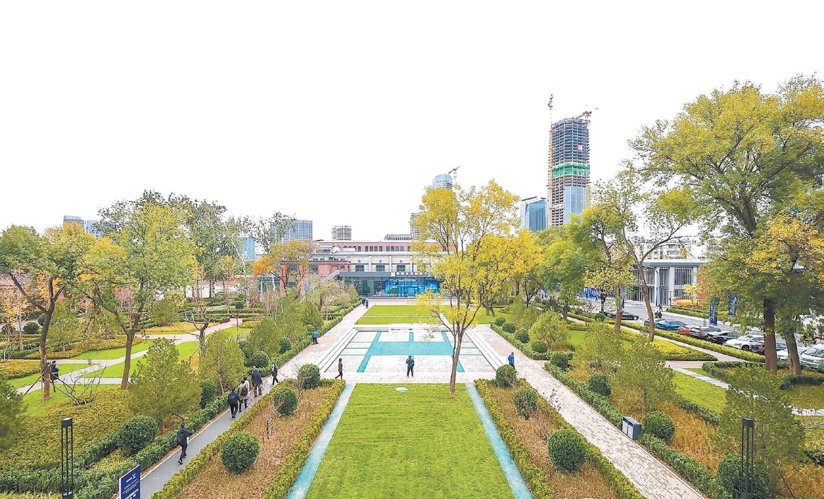由北京鍛壓機床廠疏解騰退後規劃建設的數智北京創新中心，已成為城市副中心經濟發展新引擎，帶動區域數字經濟集聚發展。