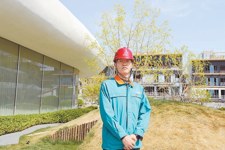 “灣裏”項目3標段汀雲小鎮現場生産負責人孟雪峰。