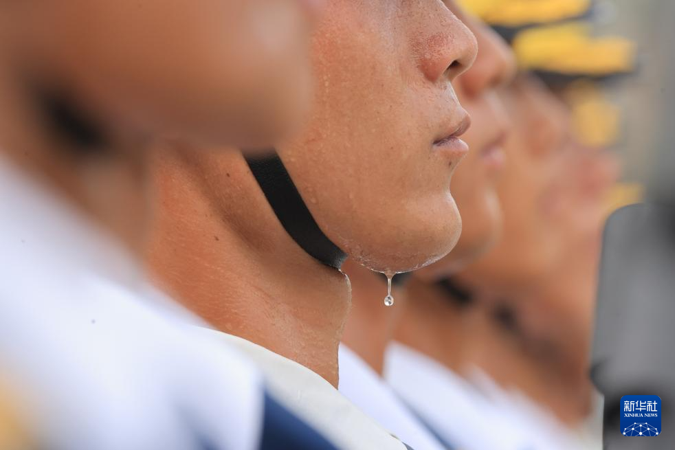 參閱隊員在進行訓練