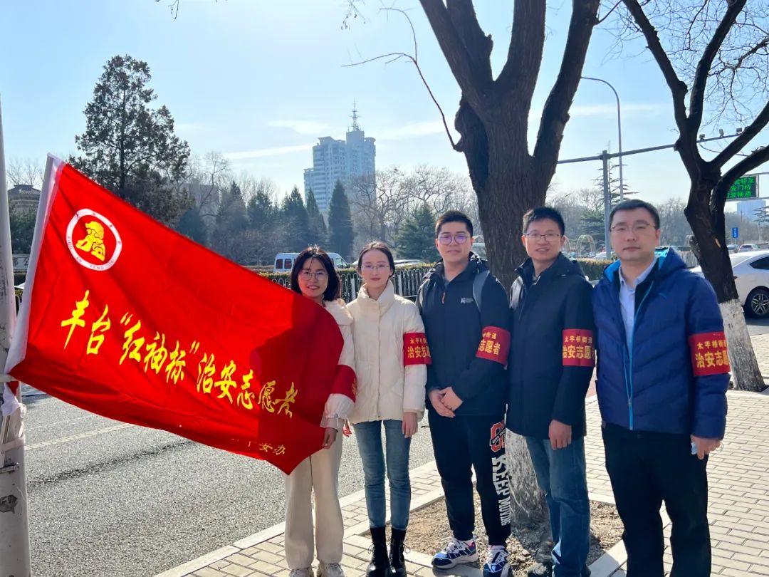 雷鋒精神永相隨 青年幹部在行動——市審計局機關團委組織開展學雷鋒志願服務活動