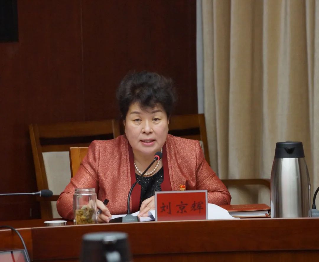 不忘跟黨初心 牢記青春使命——市經濟和信息化局召開五四青年座談會