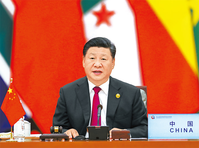 9月4日，中非合作論壇北京峰會圓桌會議在北京人民大會堂舉行。國家主席習近平主持第一階段會議。