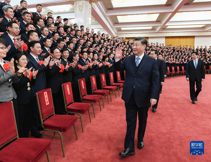 12月15日，黨和國家領導人習近平、李克強、王滬寧、韓正等在北京人民大會堂會見平安中國建設表彰大會代表。