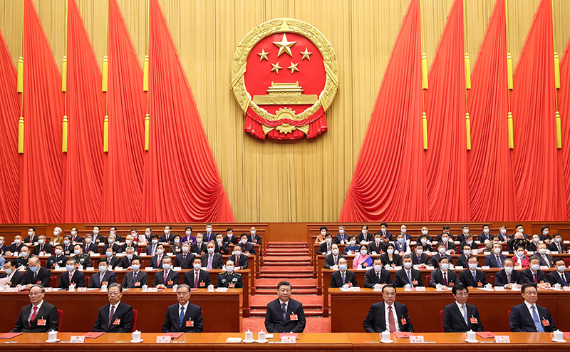 3月11日，第十三屆全國人民代表大會第五次會議在北京人民大會堂閉幕。黨和國家領導人習近平、李克強、汪洋、王滬寧、趙樂際、韓正、王岐山等在主席臺就座，栗戰書主持閉幕會併發表講話。