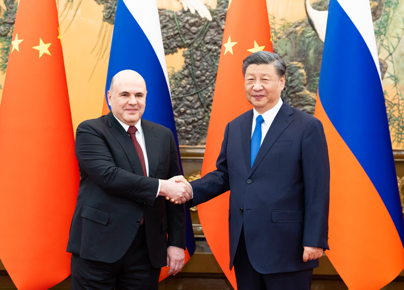 5月24日下午，國家主席習近平在北京人民大會堂會見來華進行正式訪問的俄羅斯總理米舒斯京。