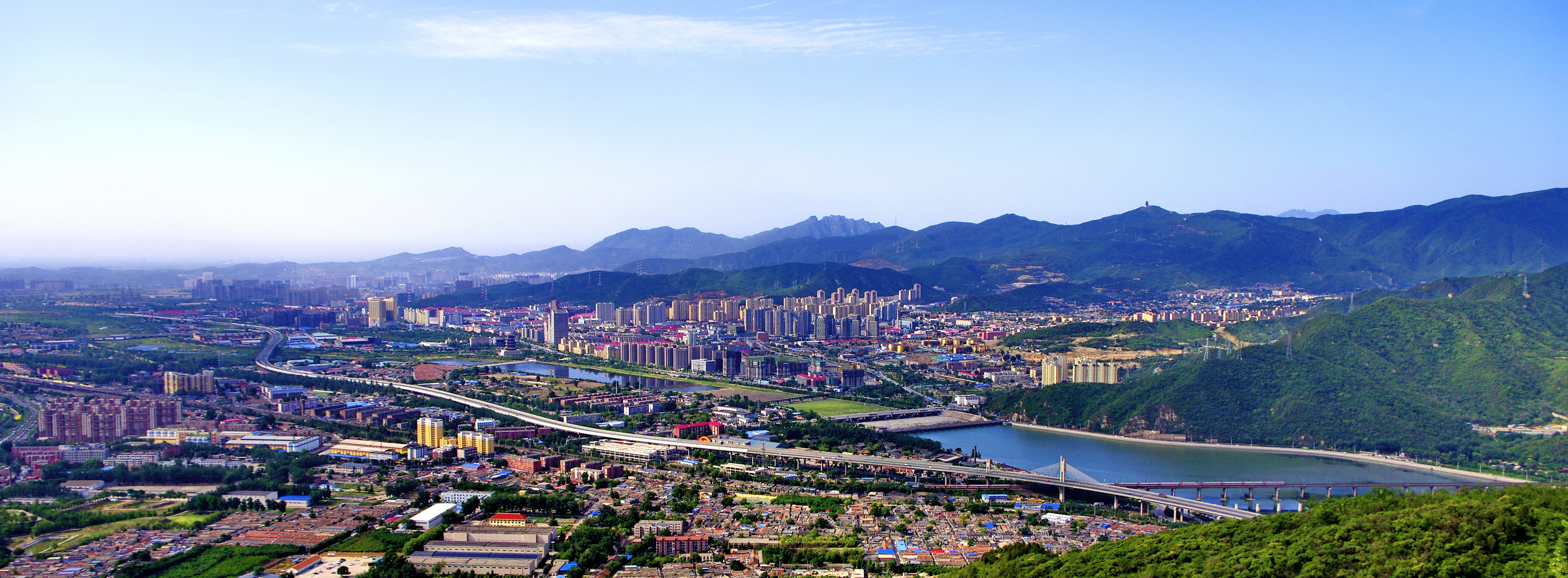 龙泉镇全景