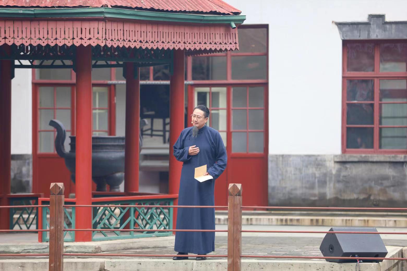 香山公园举办第三届红亭诗会