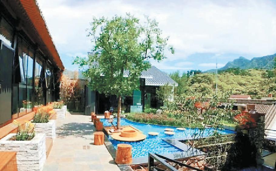 怀柔老木匠民宿院景（资料片）。（骆倩雯 摄）