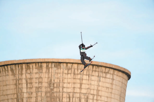 参赛运动员纷纷称赞首钢大跳台是全球最好的赛道之一。(方非 摄) 参赛运动员纷纷称赞首钢大跳台是全球最好的赛道之一。(方非 摄)
