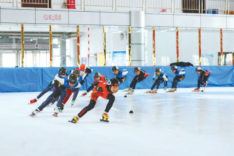 冬奥会点燃了一城冰雪热情