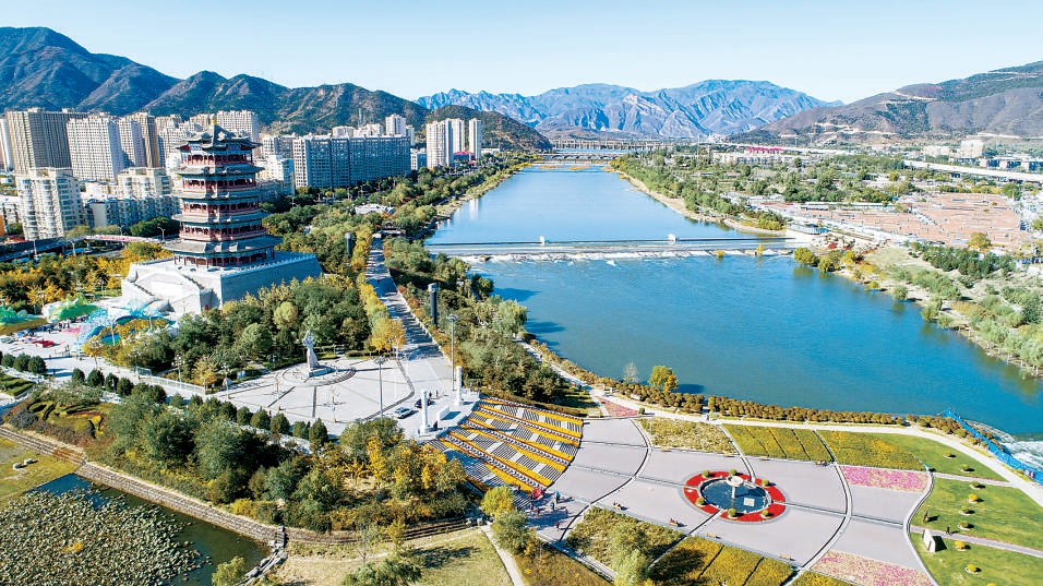 永定河门头沟段市民休憩绿色空间。 市水务局供图