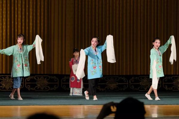 紫禁城里的戏园子—“2019打开艺术之门”京剧夏令营完美闭营！