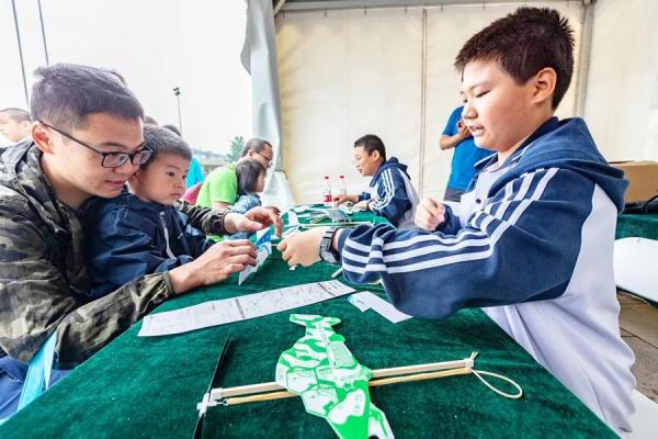 燃烧吧！科技强国之心！东城科技活动周开幕~