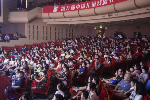向经典致敬！木偶剧《西游记之三打白骨精》再现经典神话故事