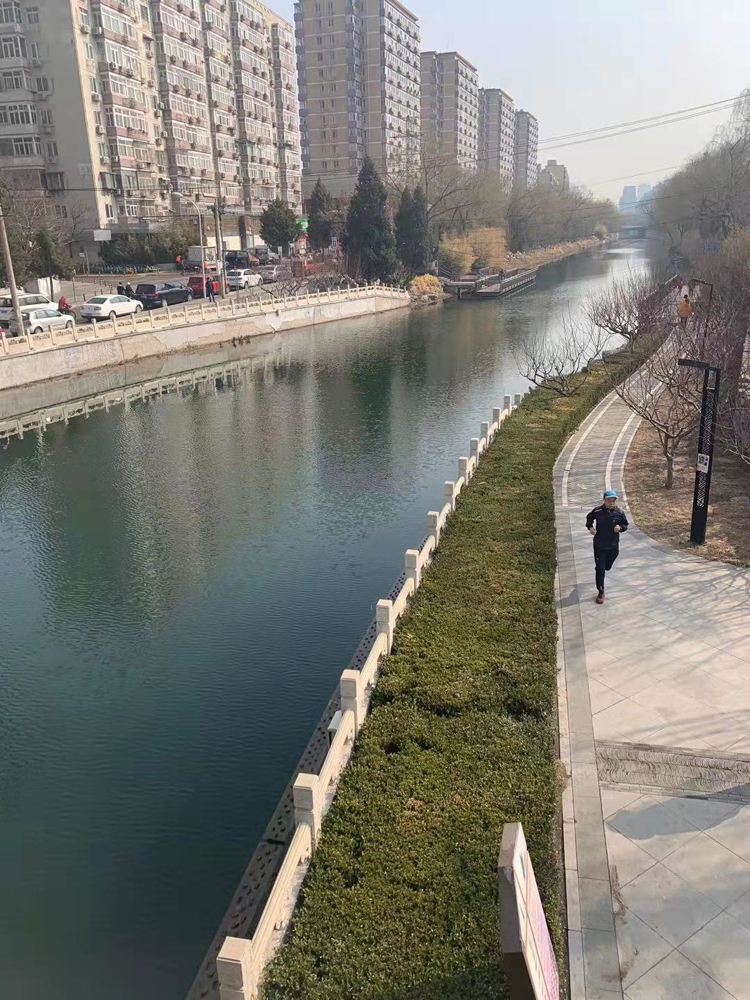 王荷波就义处