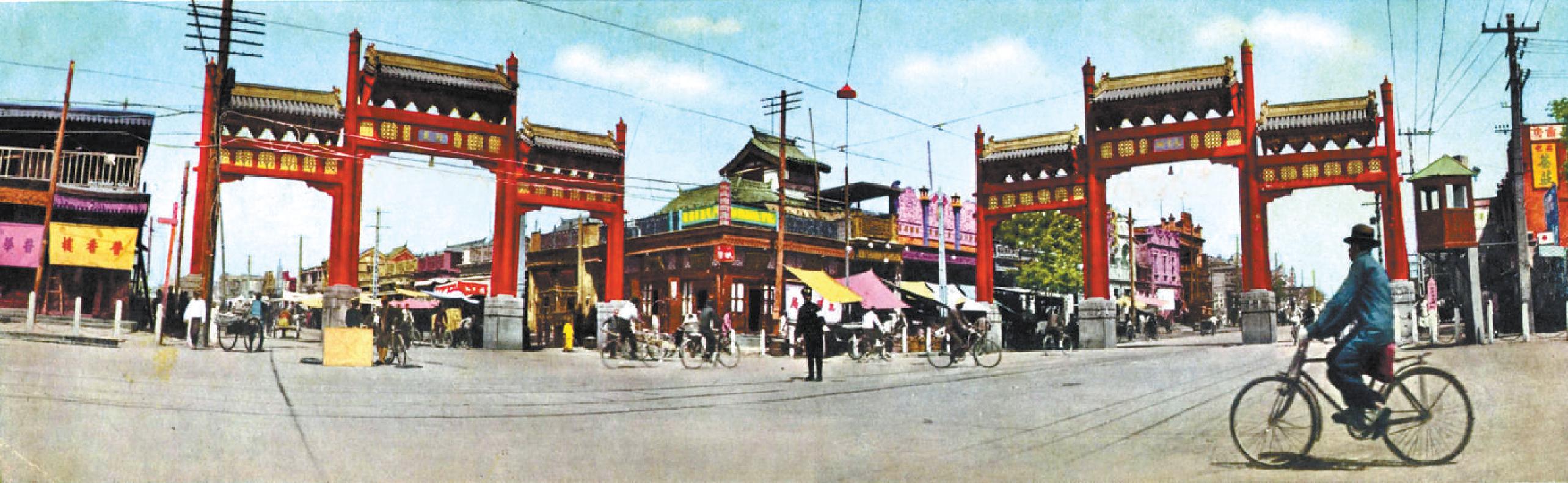 1930年代末东四路口上色照片，向西北方拍摄。