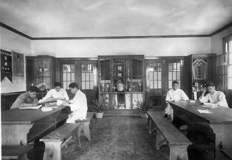 20世纪30年代中期潞河中学的学生。