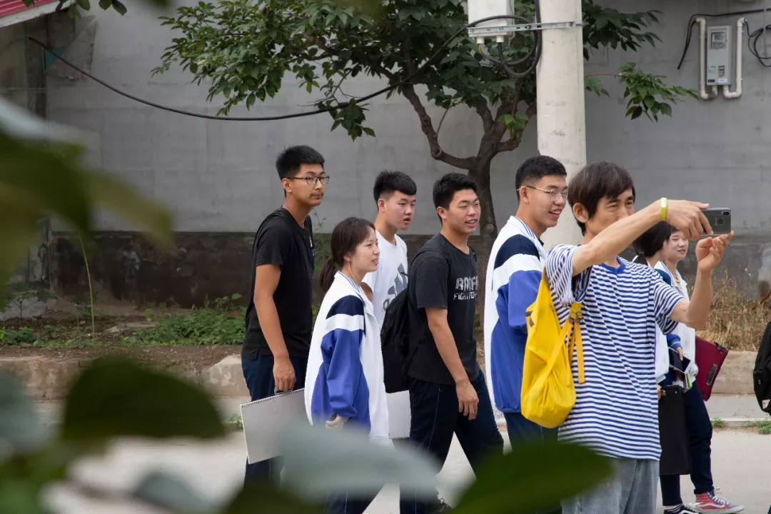 “相绘怀柔”采风第二站 走进“网红”壁画村大水峪